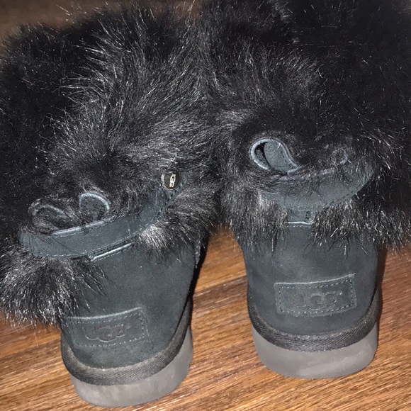 Uggs - Picture 2 of 3